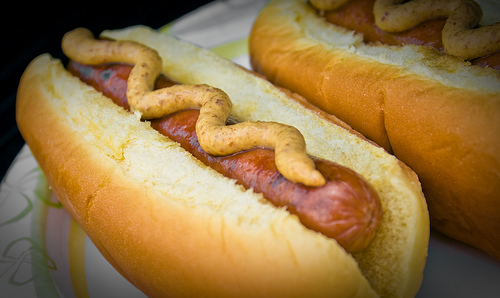 mustard-hot-dog.jpg