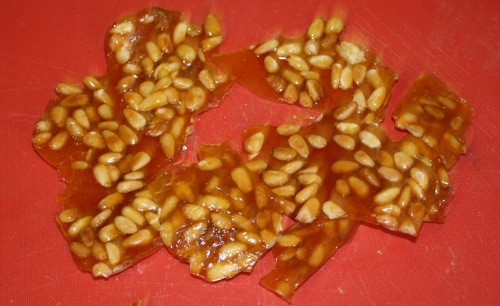 pine nute brittle