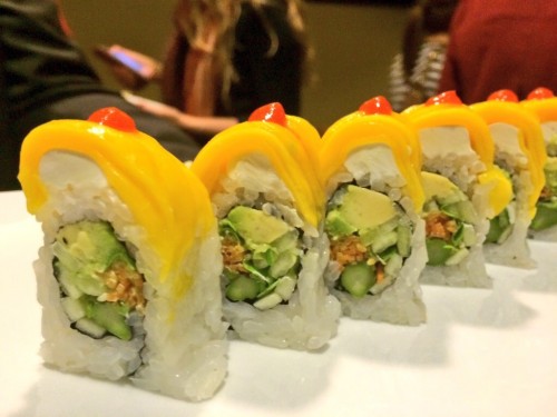 Sushi Zushi Tropical Roll